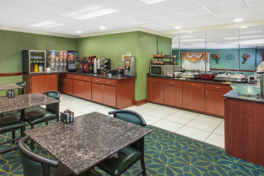 Ramada Limited Decatur Image 18