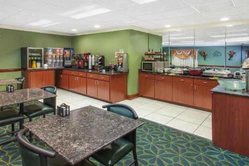 Ramada Limited Decatur image 18