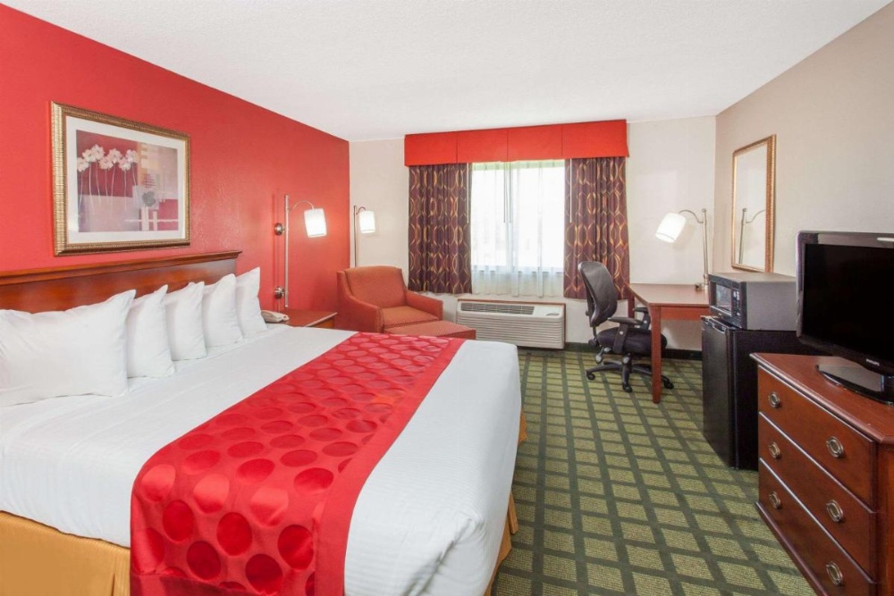Ramada Limited Decatur Image 25
